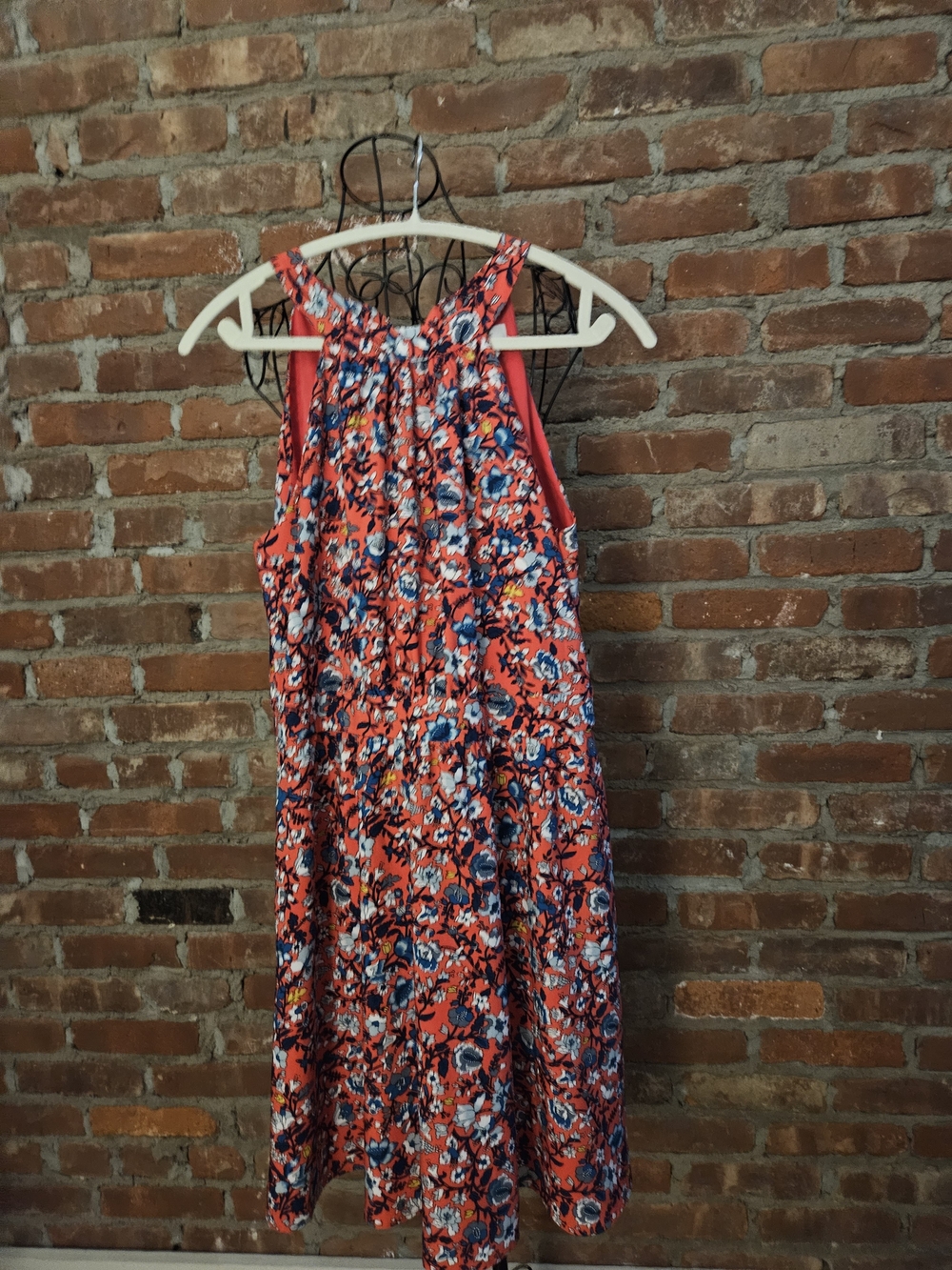 Women’s Red & Blue Floral Knee Length  Dress - Sleeveles Keyhole Back Neck Tie M